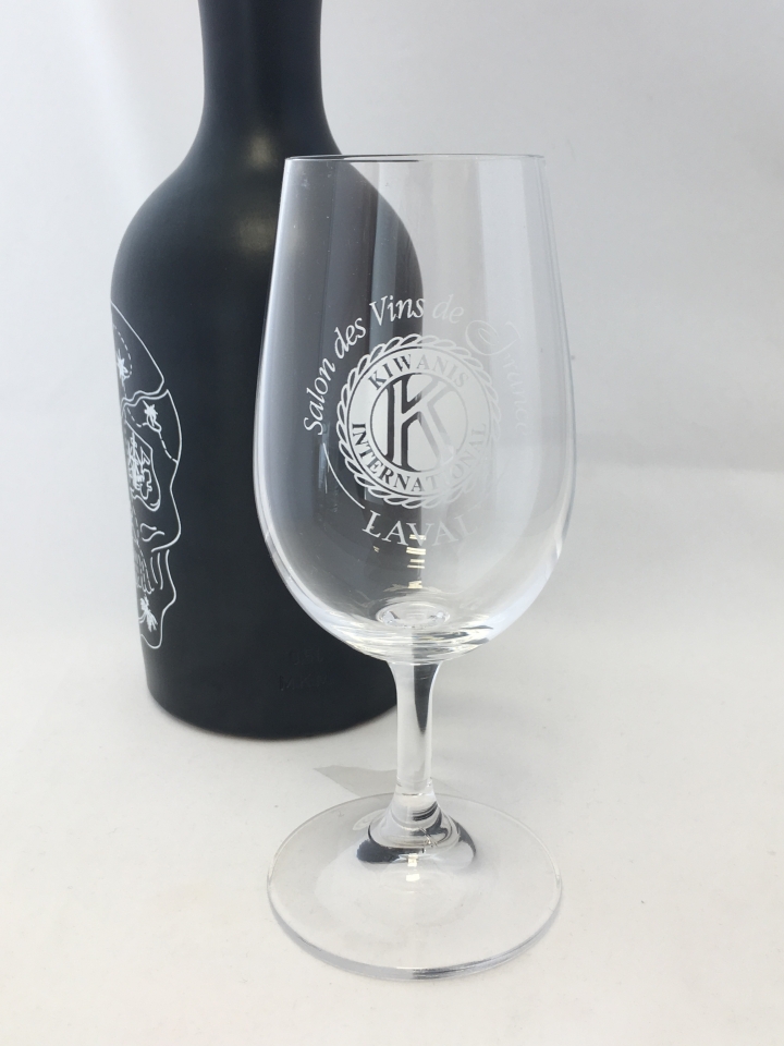 Verre Décoré d'un Logo : Verre A Vin Serigraphie Personnalise